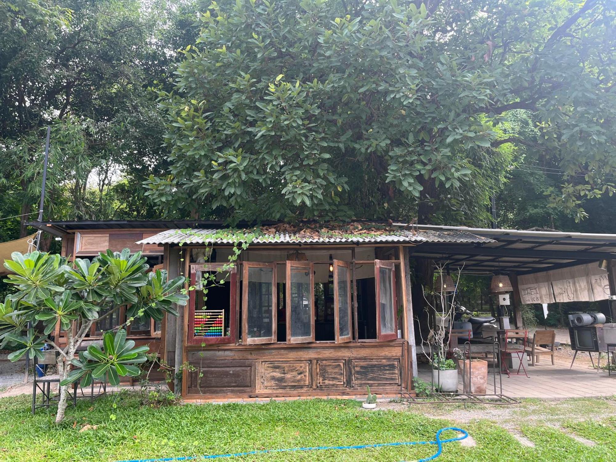 Foresta Villa Hang Dong Exterior photo