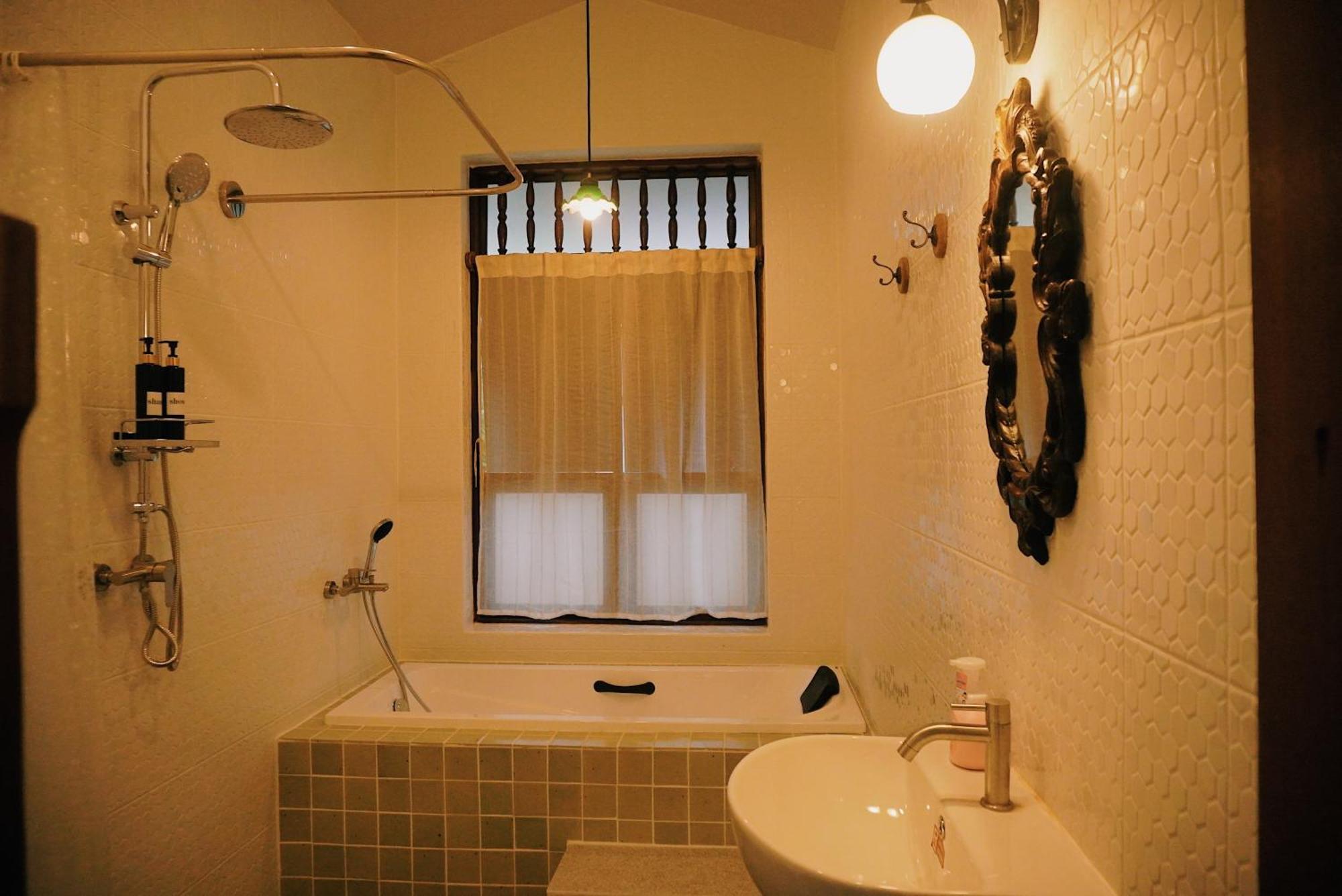 Foresta Villa Hang Dong Exterior photo